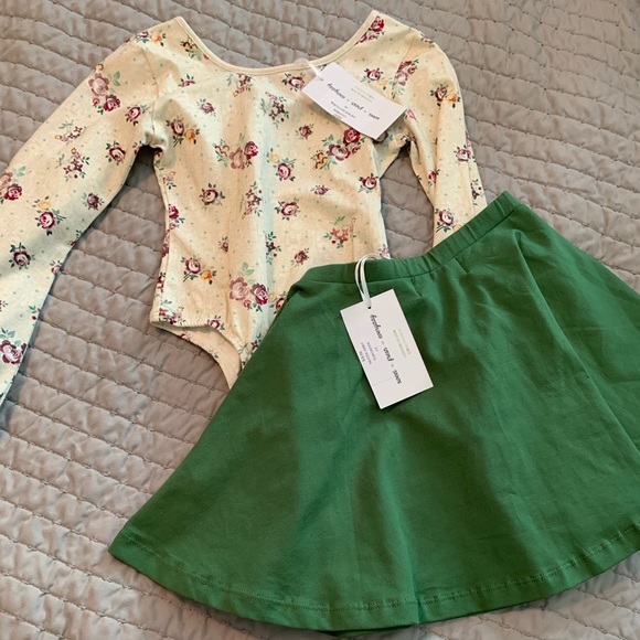 Well Dressed Wolf Other - Omi Jo winter Floral Leo Set